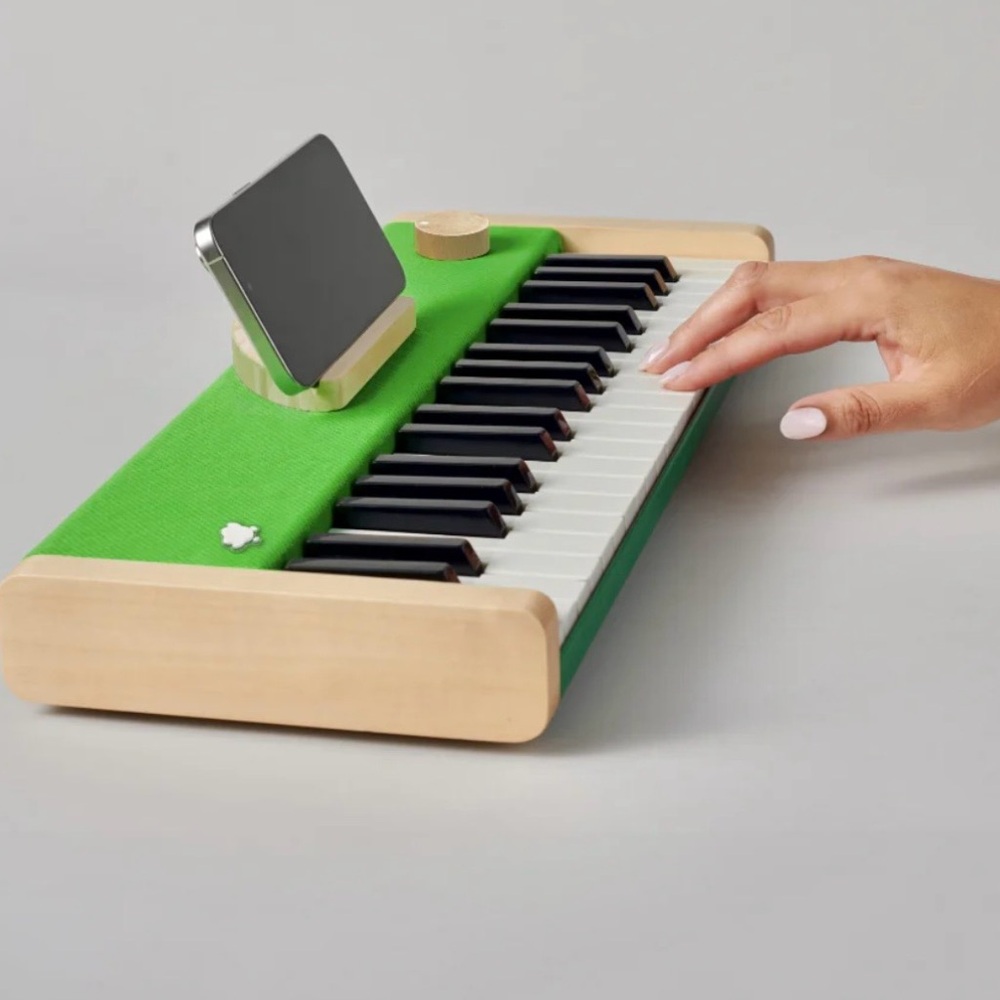 Loog X Duolingo Piano Bundle!